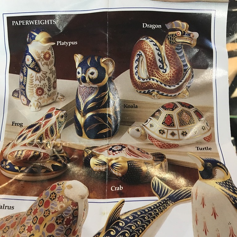 ROYAL CROWN DERBY IMARI PATTERN CRAB PAPERWEIGHT | Collector's World